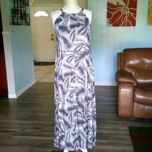 Gap halter maxi dress in white and grey NWT